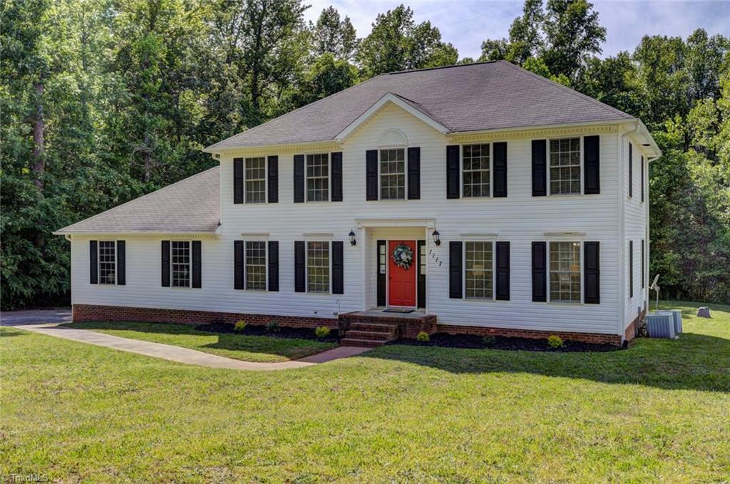 1117 Tangle Lane High Point, NC 27265 - Photo 2 of 29 Gallery Image 2