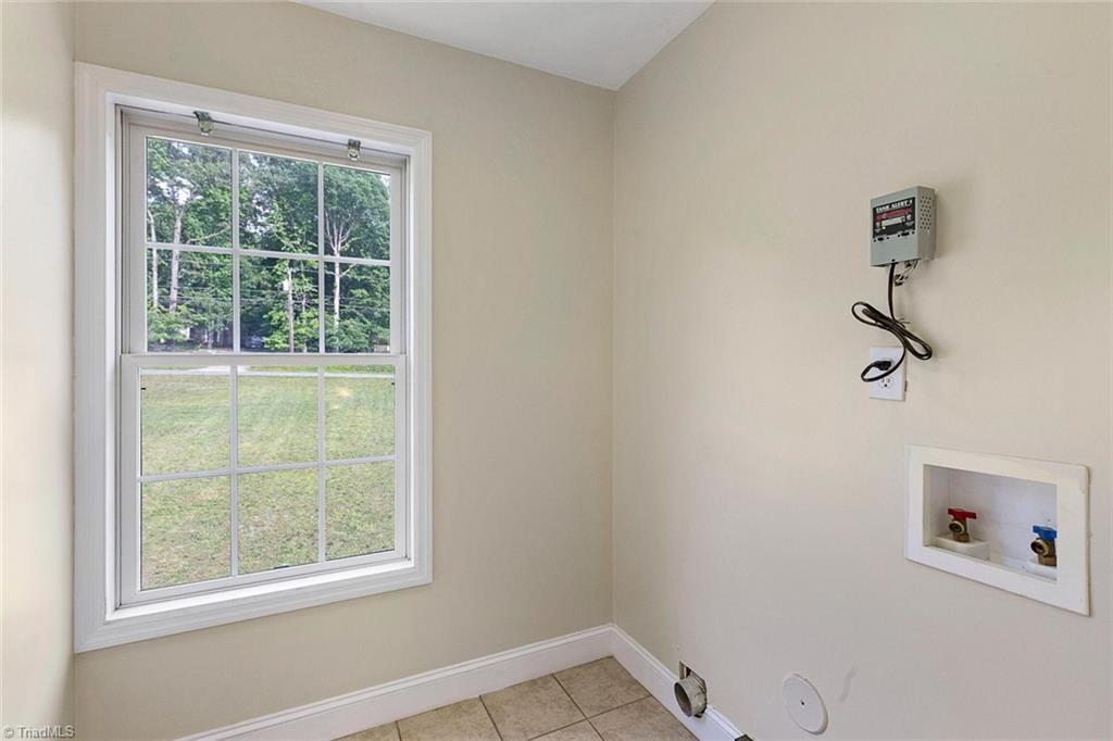 1117 Tangle Lane High Point, NC 27265 - Photo 20 of 29 Laundry Room