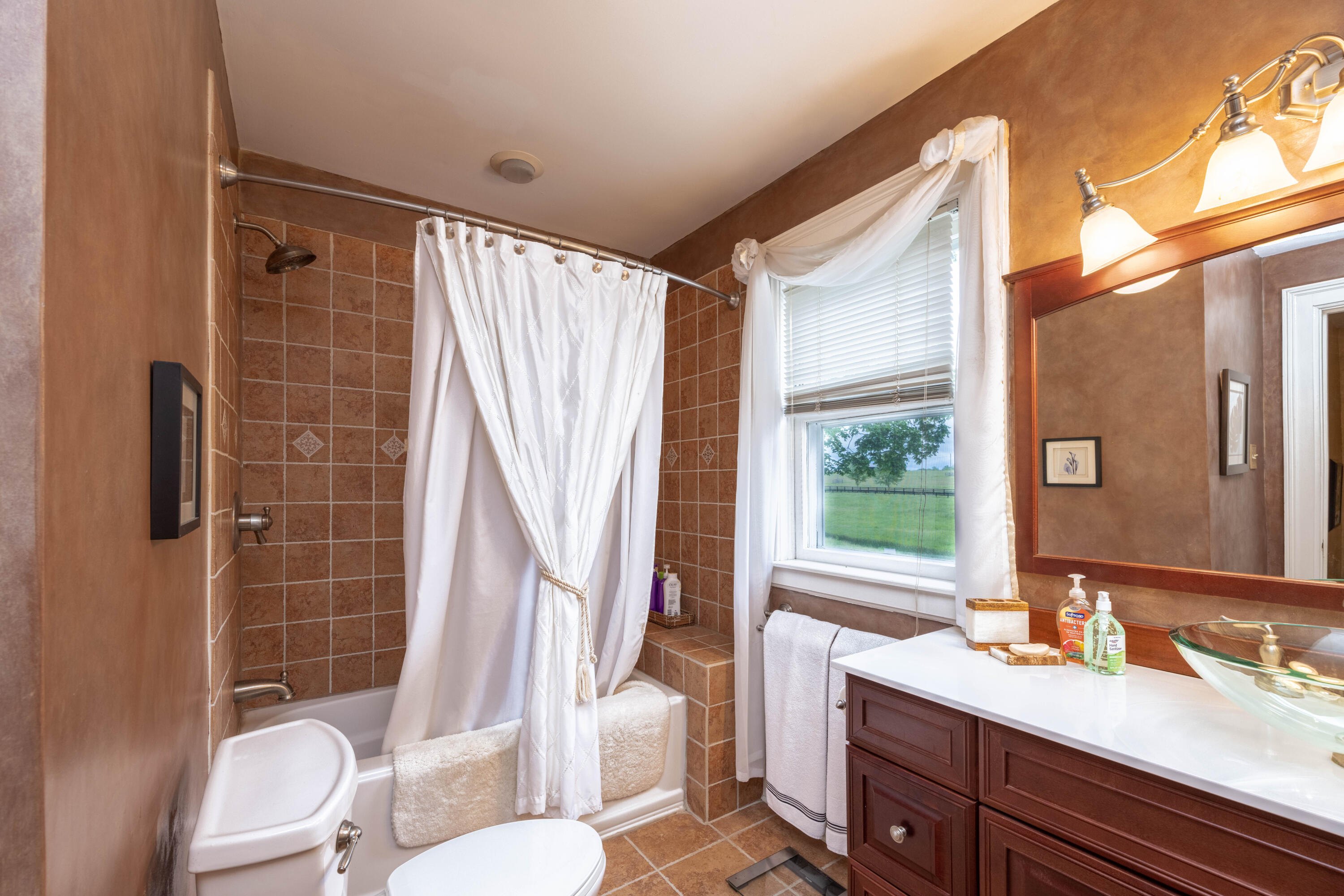 2327 North Middletown Road Paris, KY 40361 - Photo 47 of 74 5B5A5782-HDR