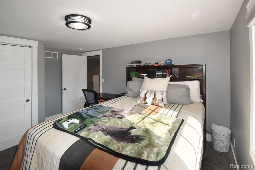 431 Deland Road Flushing, MI 48433 - Photo 21 of 29