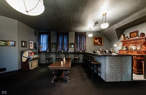 $749,995 | 825 East Washington Street, Muncie, IN 47305