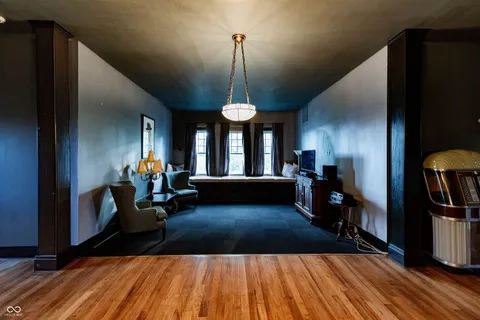 $749,995 | 825 East Washington Street, Muncie, IN 47305