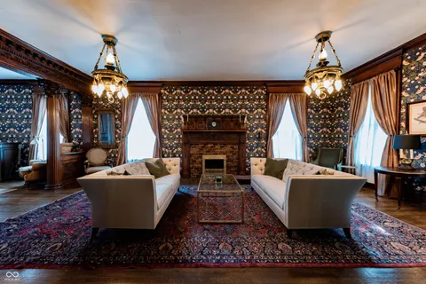 $749,995 | 825 East Washington Street, Muncie, IN 47305