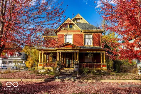 $749,995 | 825 East Washington Street, Muncie, IN 47305
