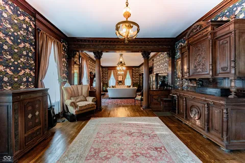 $749,995 | 825 East Washington Street, Muncie, IN 47305