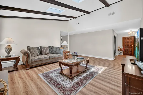 $942,800 | 10 Wesley Court, Congers, NY 10920
