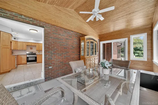 $942,800 | 10 Wesley Court, Congers, NY 10920