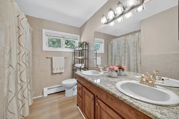 $942,800 | 10 Wesley Court, Congers, NY 10920