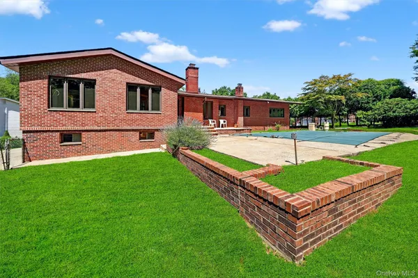 $942,800 | 10 Wesley Court, Congers, NY 10920