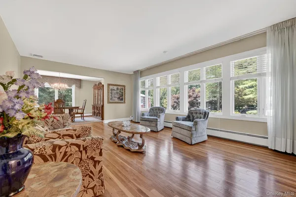 $942,800 | 10 Wesley Court, Congers, NY 10920