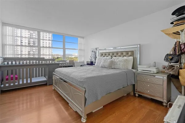 $2,600 | 18071 Biscayne Boulevard, Unit 402, Aventura, FL 33160