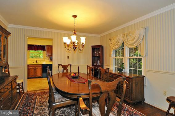 7141 Rivers Edge Road Columbia, MD 21044 - Photo 21 of 24 Dining Room