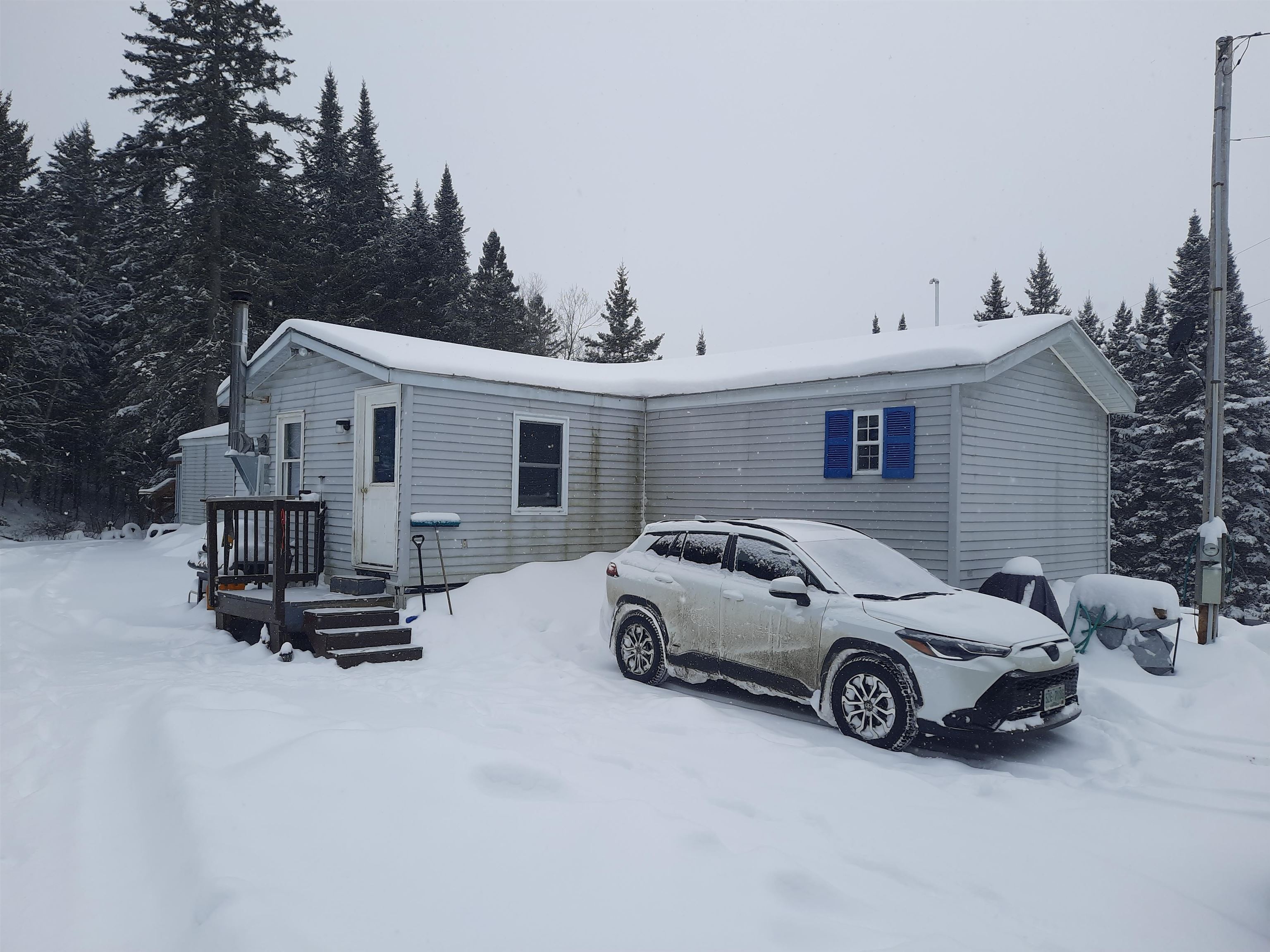 176 Indian Stream Road Pittsburg, NH 03592 - Photo 8 of 41 Gallery Image 8