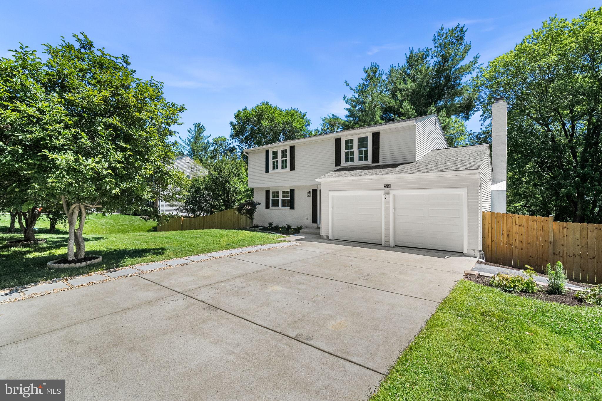 2851 Edgelea Road Vienna, VA 22181 - Photo 3 of 69