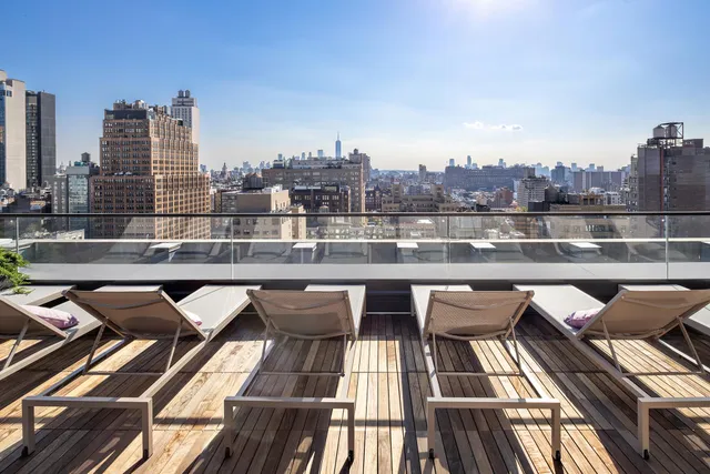$4,795,000 | 215 West 28th Street, Unit 20B | Chelsea
