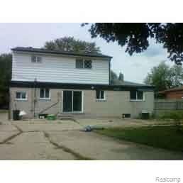 22442 Tuck Road Farmington, MI 48336 - Photo 2 of 9 REAR