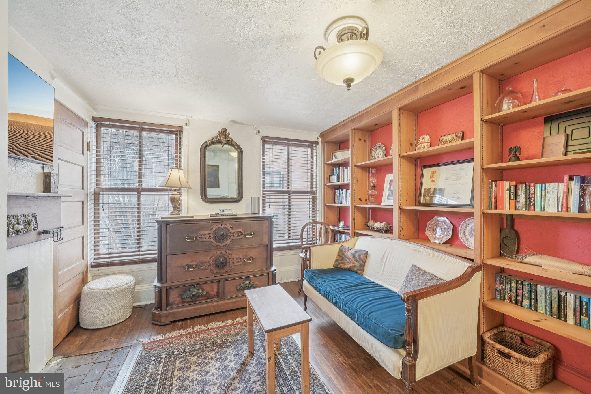 405 South 17th Street Philadelphia, PA 19146 - Photo 10 of 24 a living room with furniture and a window