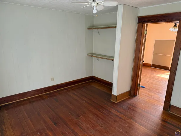 $70,000 | 2406 Southwest Central Park Avenue, Topeka, KS 66611