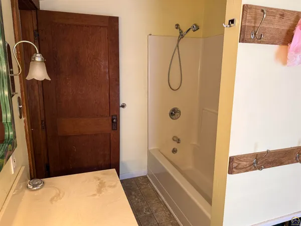 $70,000 | 2406 Southwest Central Park Avenue, Topeka, KS 66611