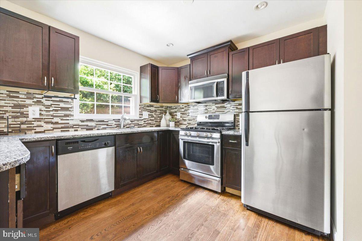 154 Finale Terrace Silver Spring, MD 20901 - Photo 12 of 37