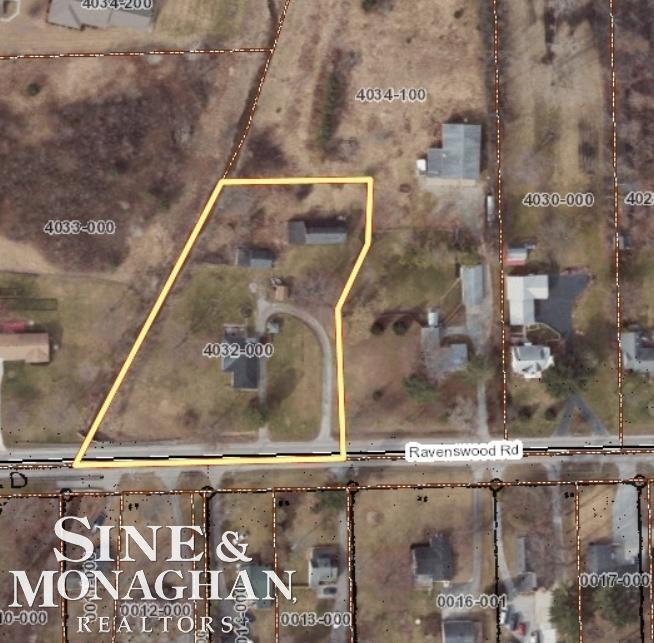3846 Ravenswood Road Port Huron, MI 48060 - Photo 5 of 70 50077395-4.JPG