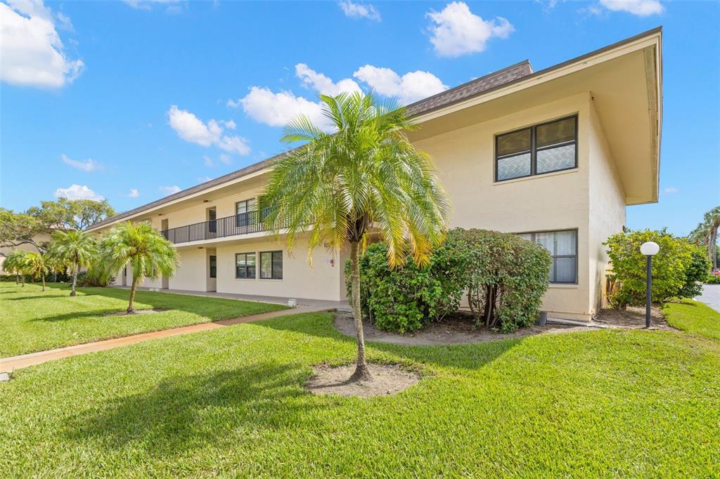 12300 Vonn Road, Unit 3204 Largo, FL 33774 - Photo 2 of 33 Gallery Image 2