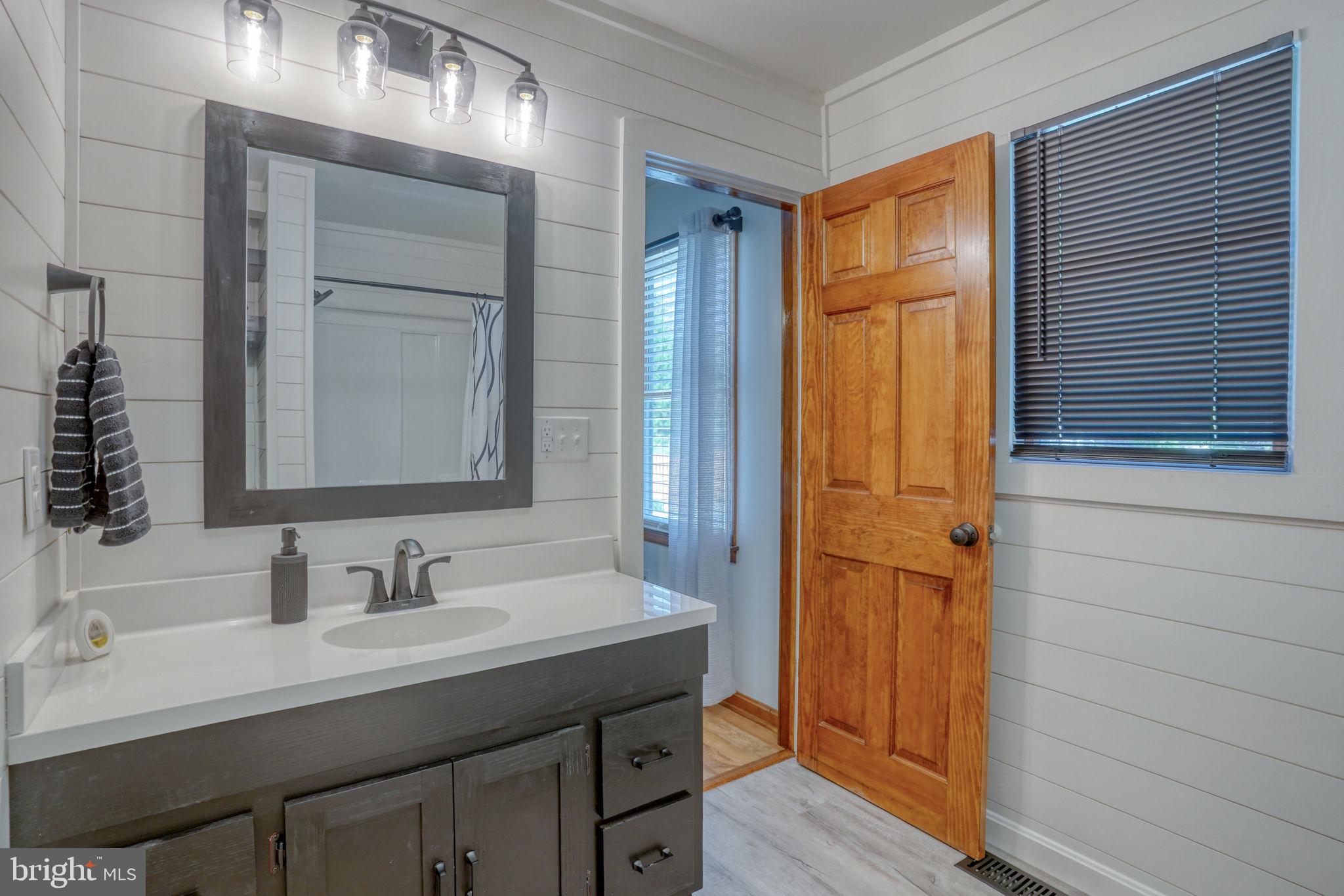 6420 Pearsons Corner Road Dover, DE 19904 - Photo 31 of 54 Ensuite Bath