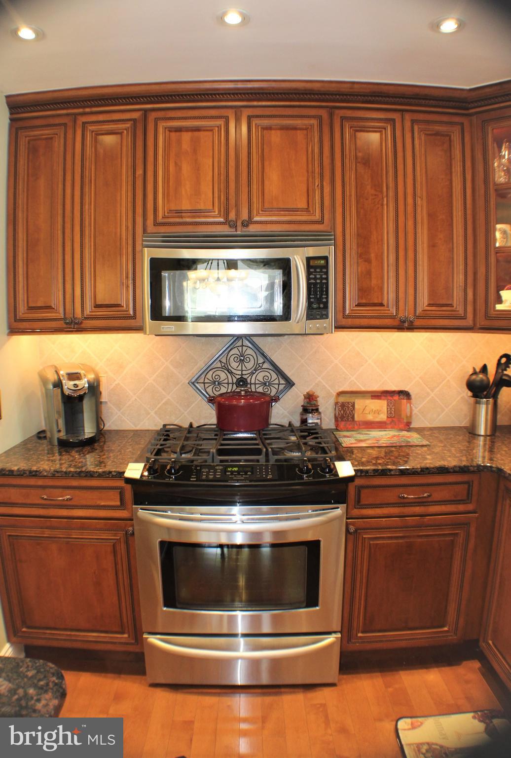 325 Parry Road Warminster, PA 18974 - Photo 5 of 26
