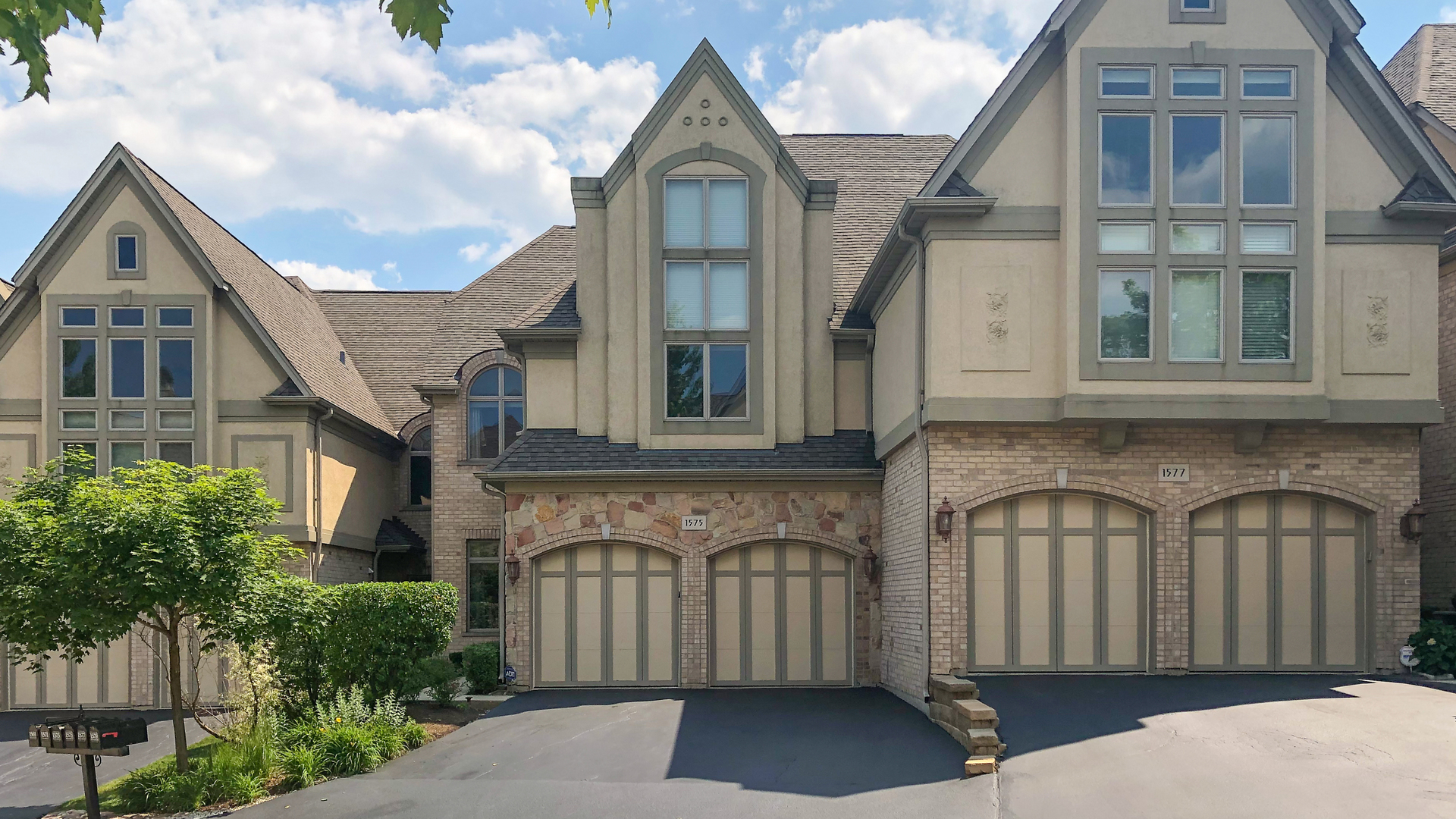 Introduce 77+ imagen maison du comte fr.thptnganamst.edu.vn