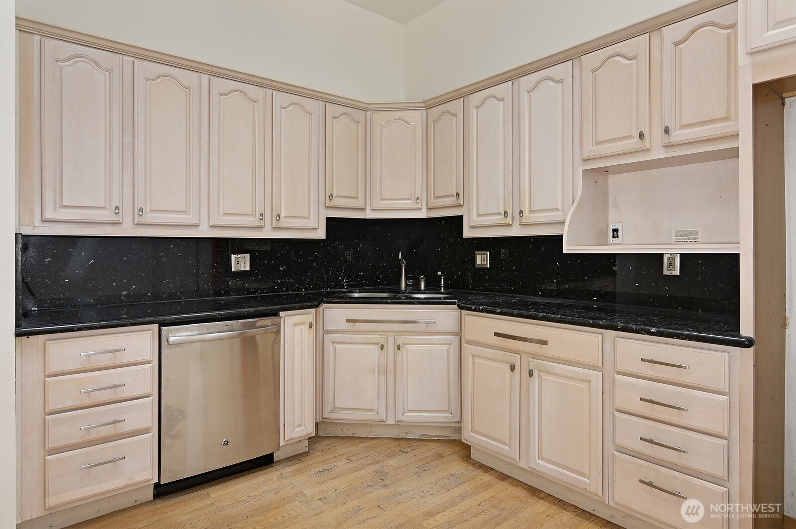 3015 Beacon Avenue South Seattle, WA 98144 - Photo 29 of 33 a kitchen with white cabinets and sink