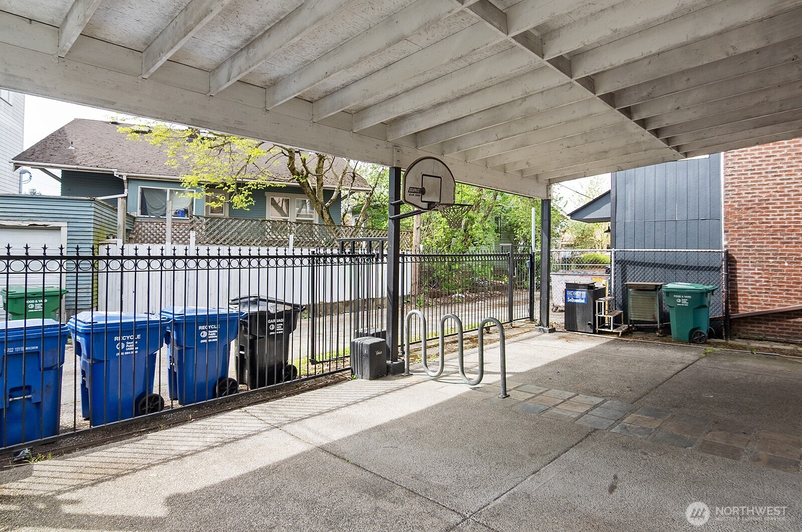 3015 Beacon Avenue South Seattle, WA 98144 - Photo 7 of 33 a view of a chairs with a roof deck