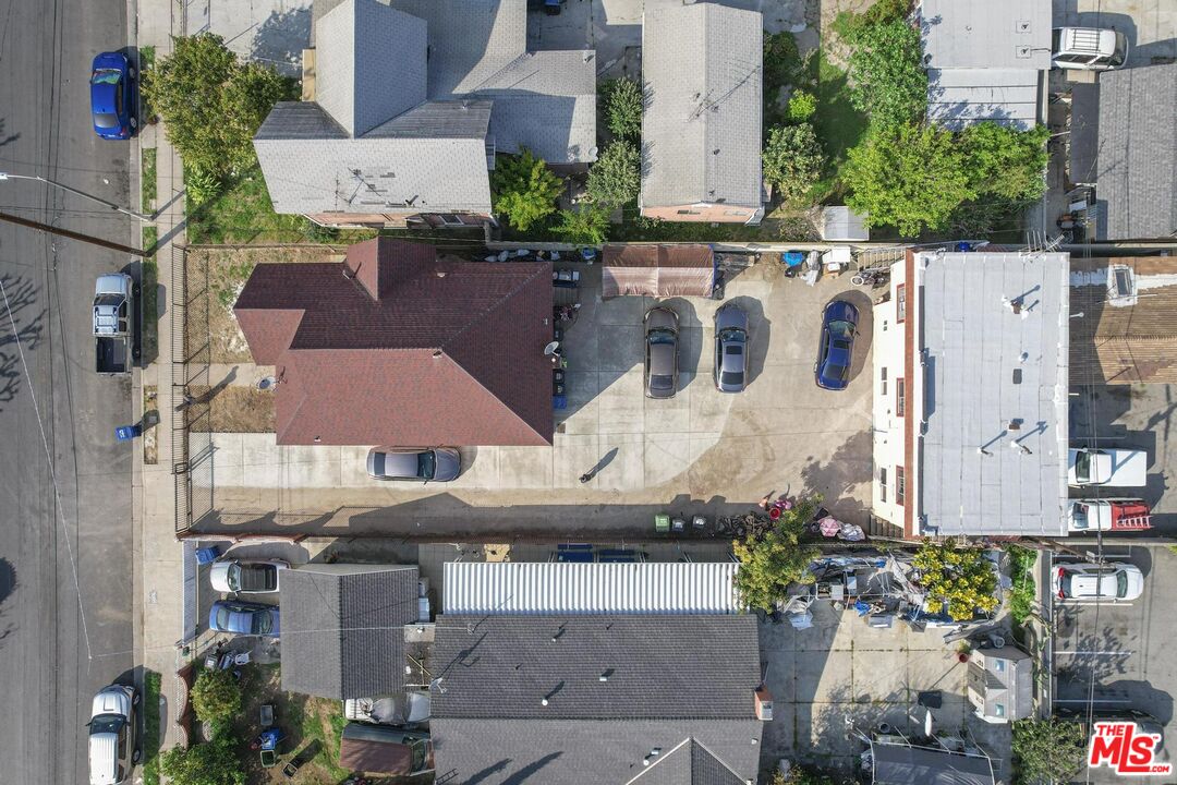 1324 Toberman Street, Unit 1/4 Los Angeles, CA 90015 - Photo 12 of 12 an aerial view of residential houses with outdoor space