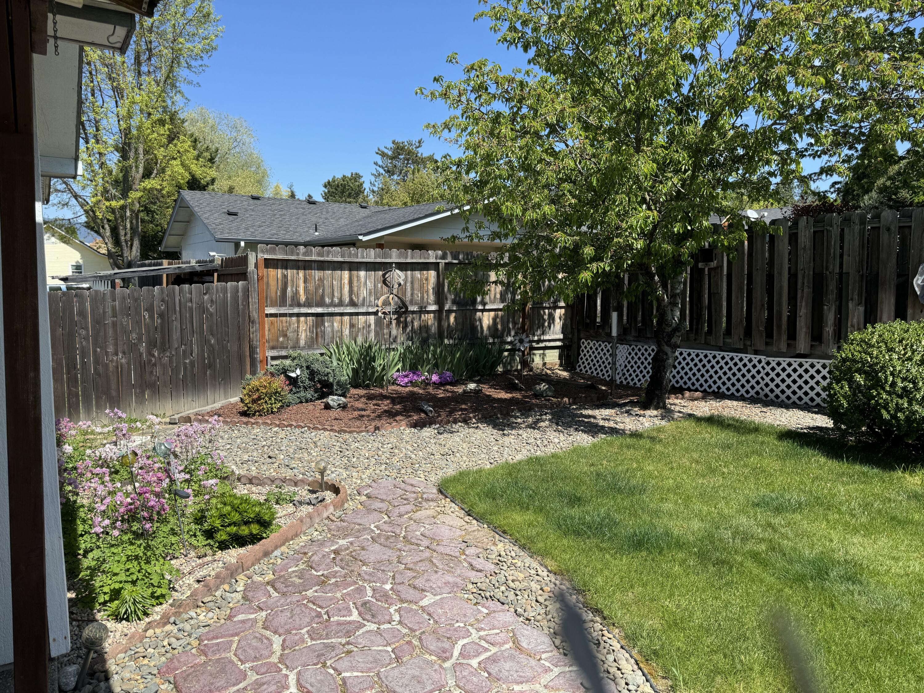 1771 Harbeck Road Grants Pass, OR 97527 - Photo 14 of 17 IMG_0198