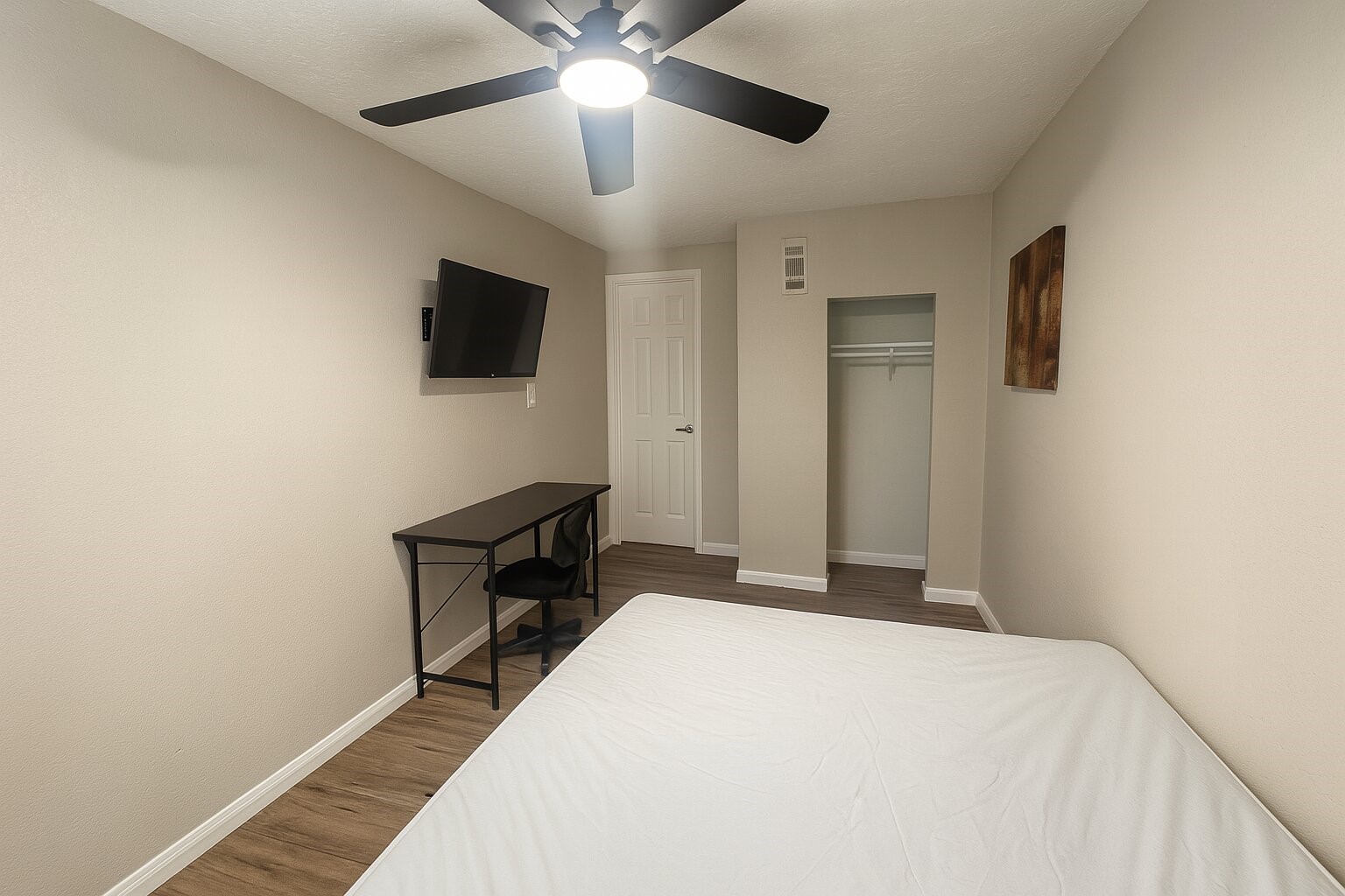5400 Lotus Street Houston, TX 77085 - Photo 8 of 20