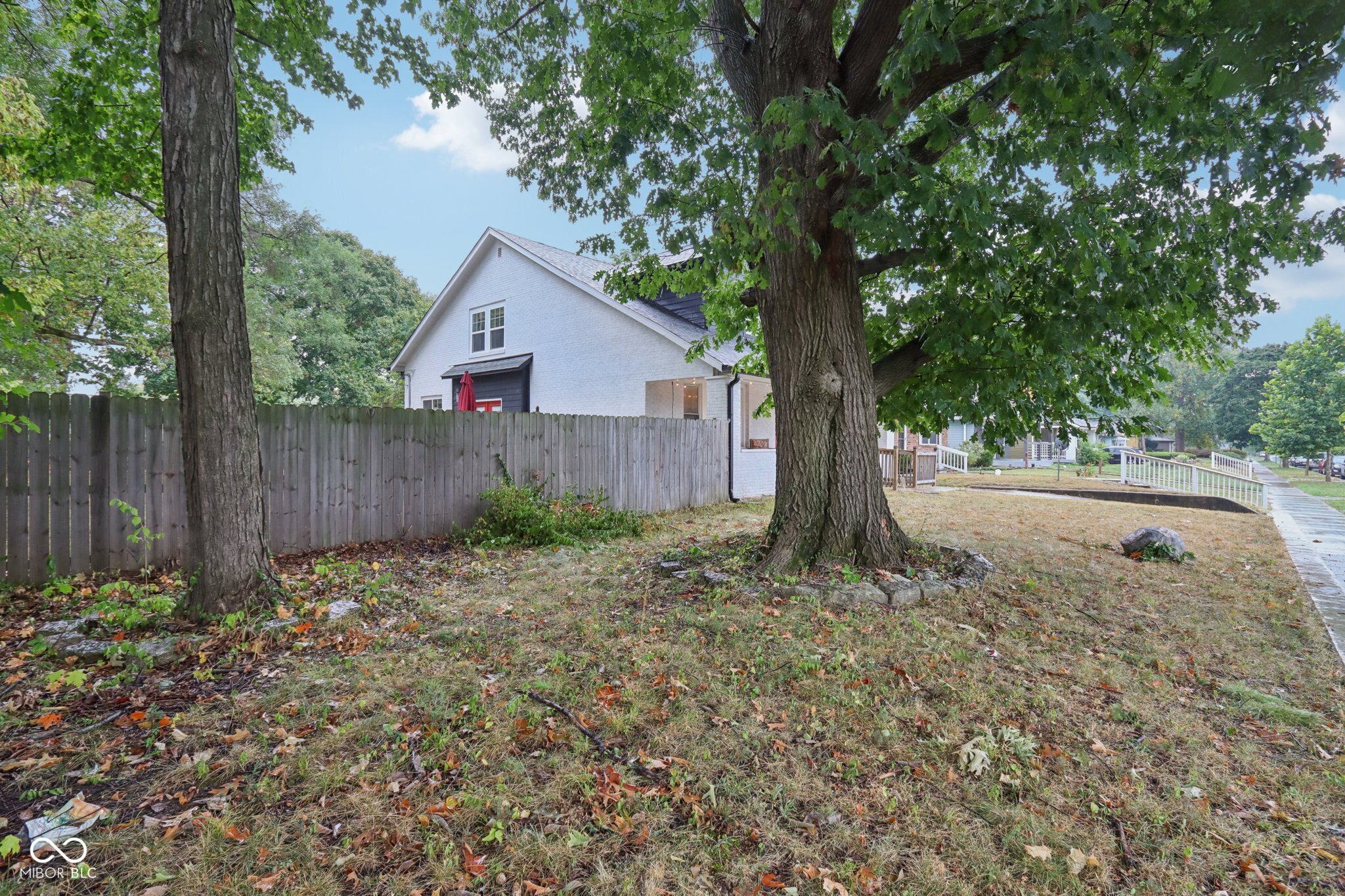 3237 North Arsenal Avenue Indianapolis, IN 46218 - Photo 4 of 29