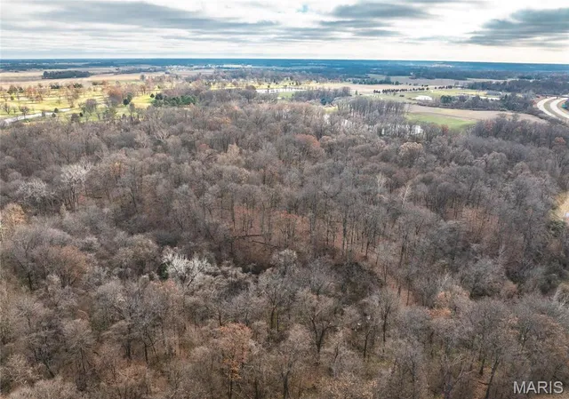 $940,800 | 0 State Route 111 Road, Wood River, IL 62095