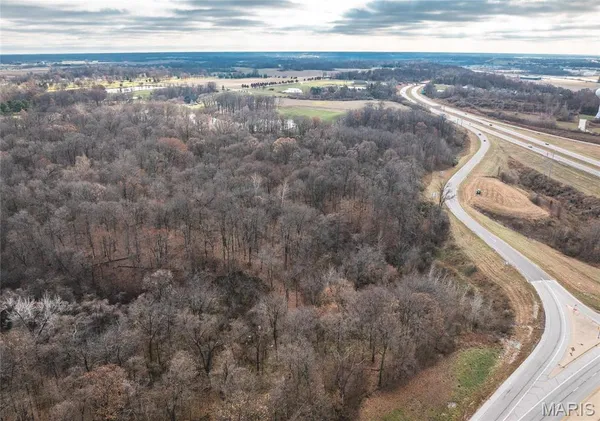 $500,000 | 0 State Route 111 Road, Wood River, IL 62095