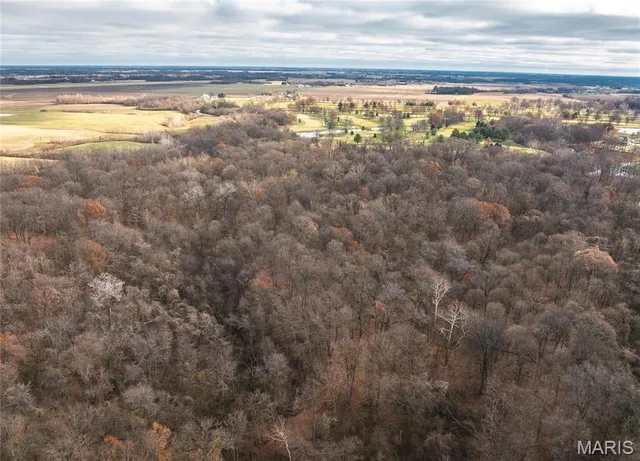 $940,800 | 0 State Route 111 Road, Wood River, IL 62095