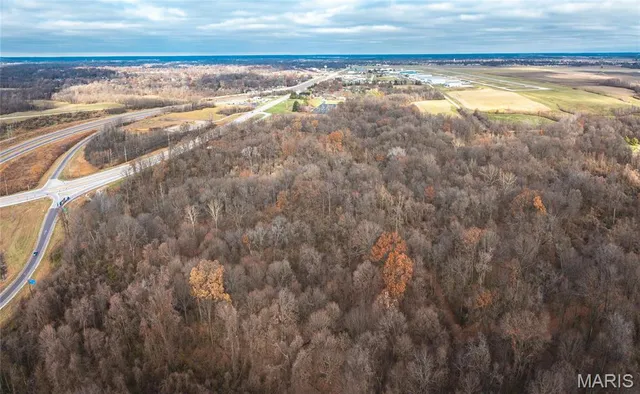 $940,800 | 0 State Route 111 Road, Wood River, IL 62095
