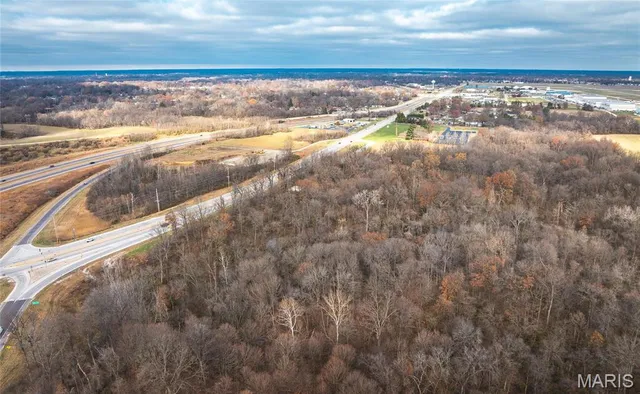 $940,800 | 0 State Route 111 Road, Wood River, IL 62095