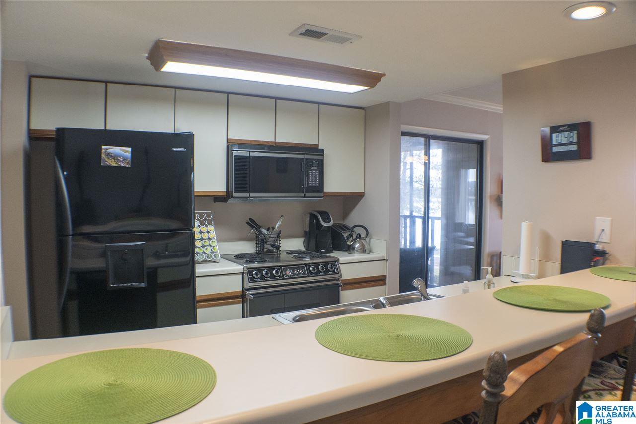 104 Paradise Isle, Unit 104 Riverside, AL 35135 - Photo 6 of 37