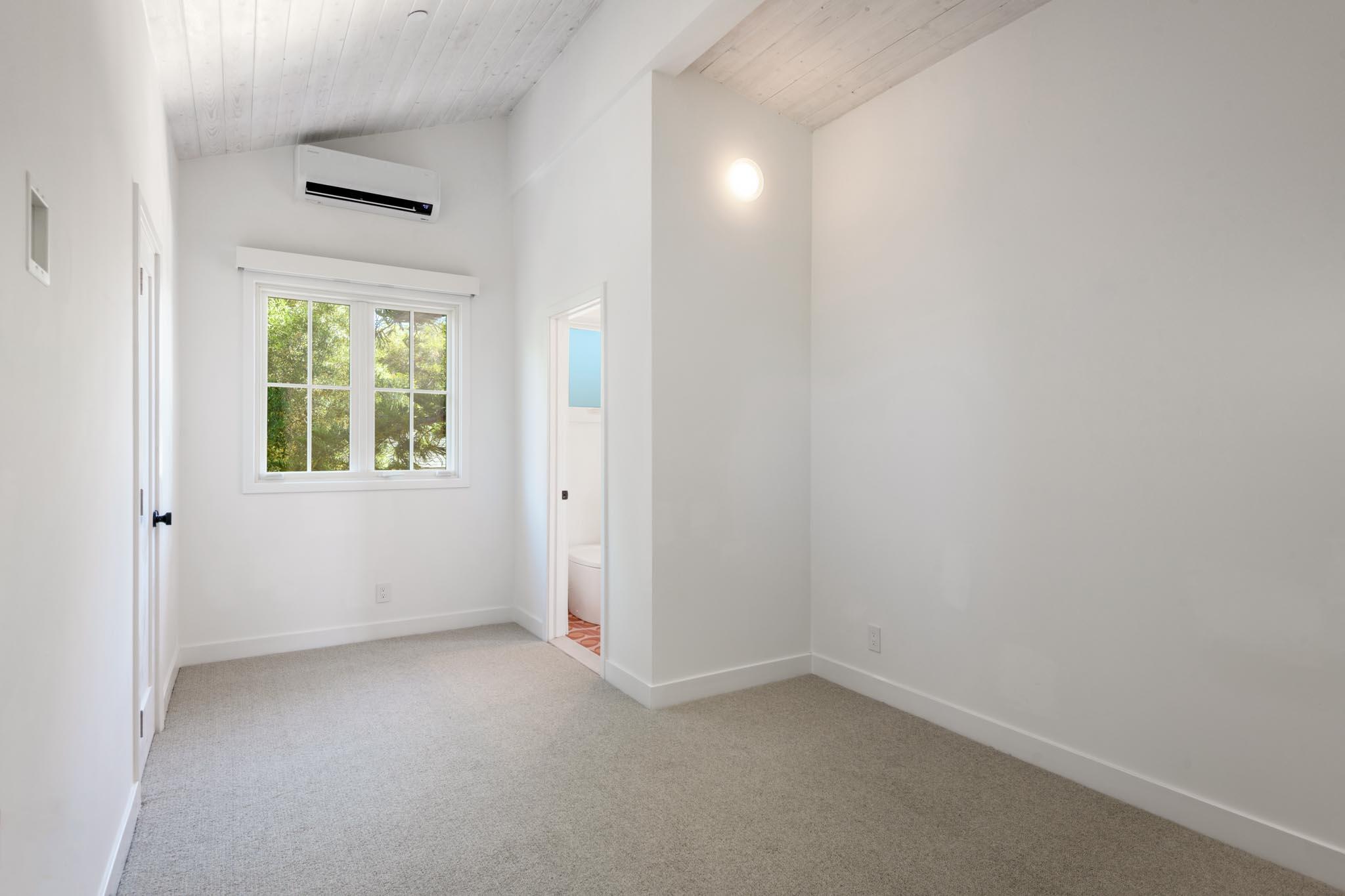 1323 Alta Vista Road Santa Barbara, CA 93103 - Photo 8 of 16 Bedroom 2 Upstairs