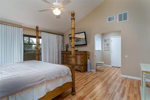 $300,000 | 5340 Cobblestone Court, Wesley Chapel, FL 33543