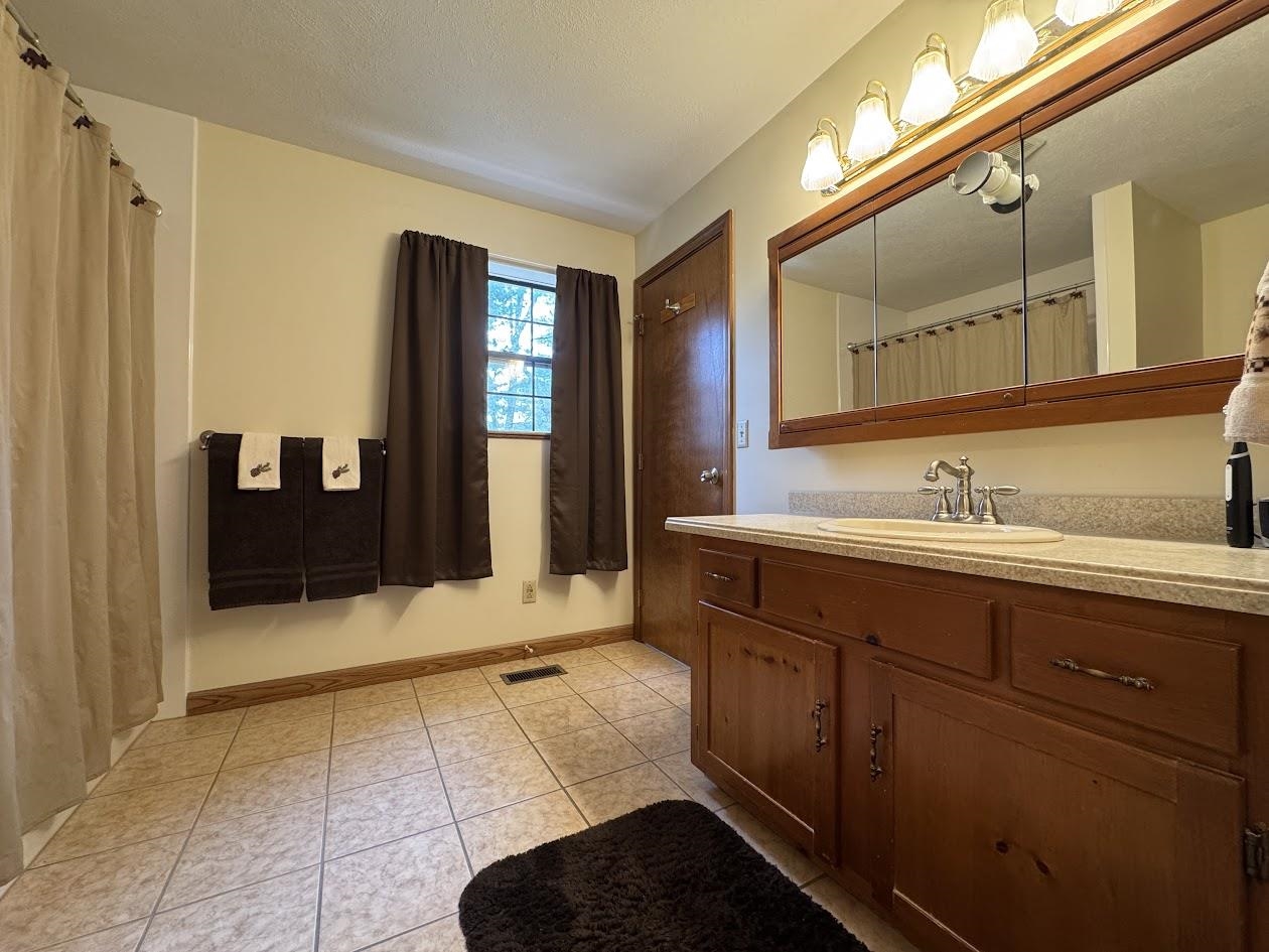 43 West Meadow Road, Unit BUILDING #14 Haverhill, MA 01832 - Photo 33 of 43