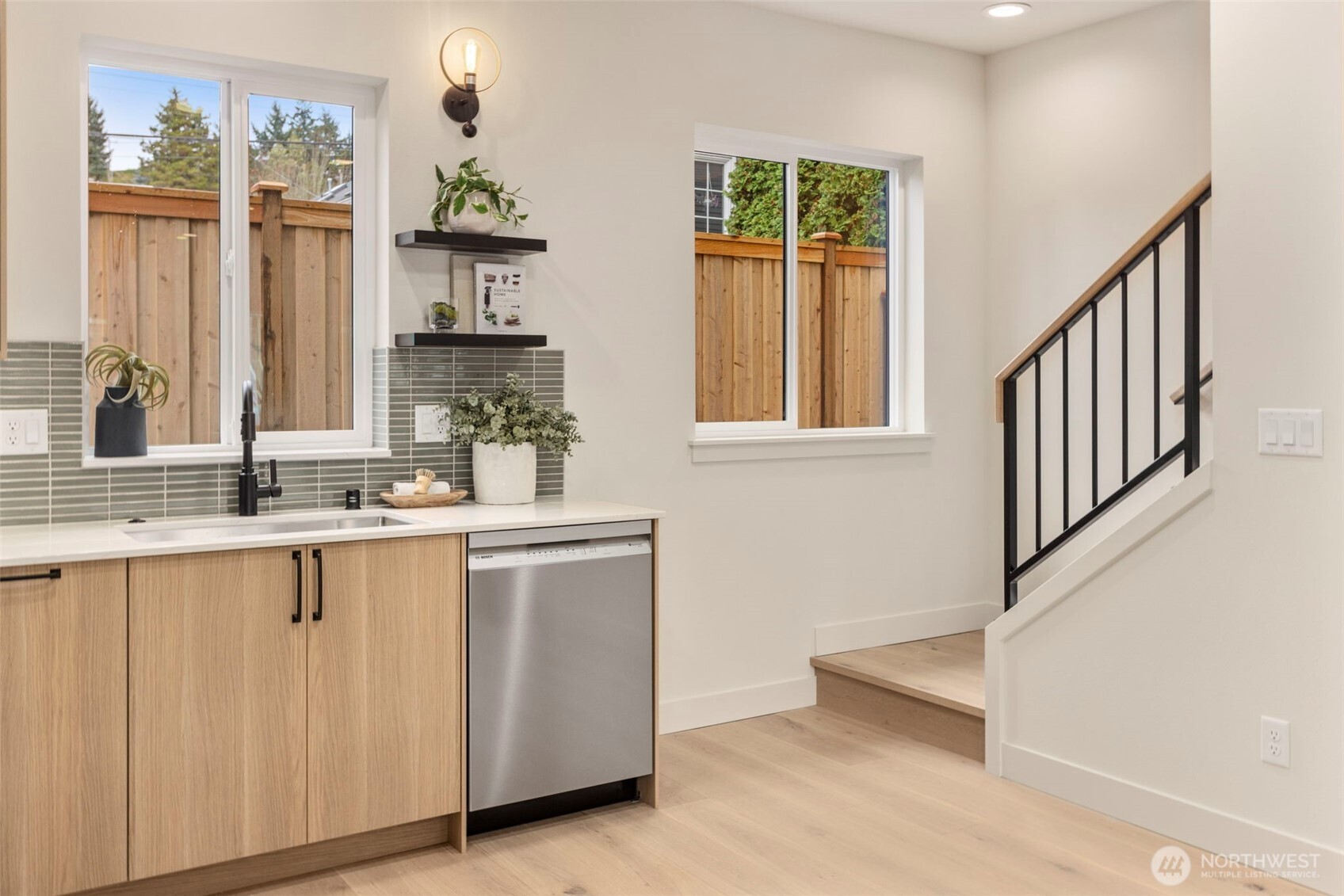 3404 33rd Avenue West Seattle, WA 98199 - Photo 16 of 29