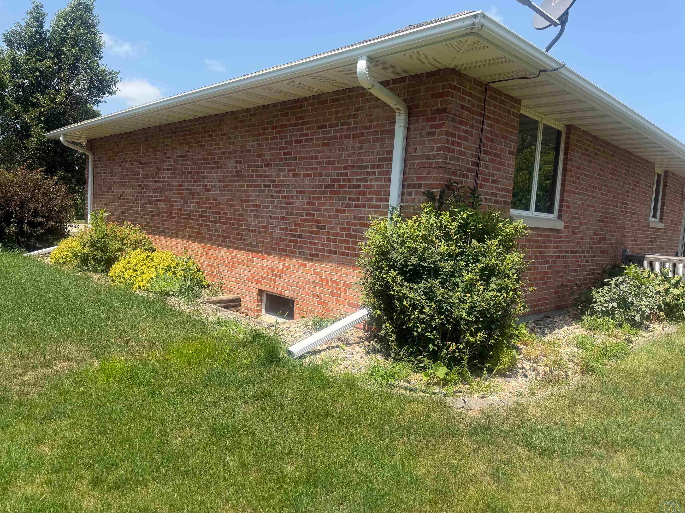 108 Chief Street Cherokee, IA 51012 - Photo 3 of 50 Gallery Image 3
