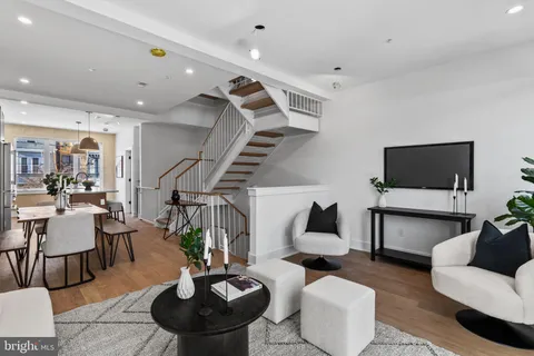$1,200,000 | 749 North Capitol Street, Philadelphia, PA 19130