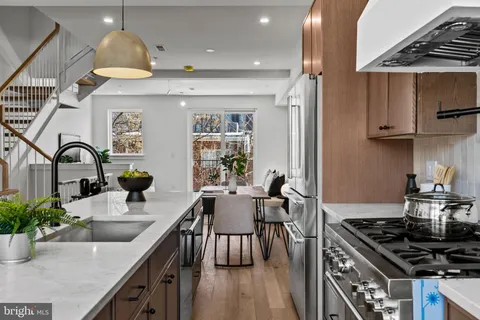 $1,200,000 | 749 North Capitol Street, Philadelphia, PA 19130