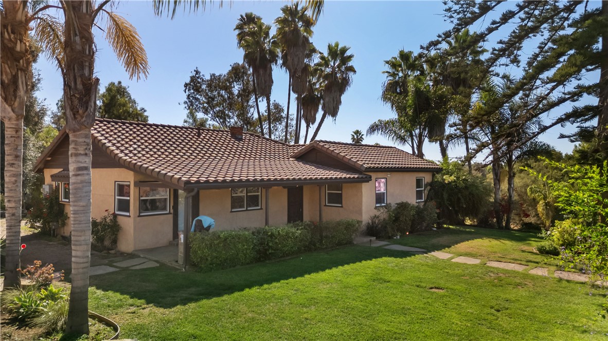 1955 Friendly Drive Vista, CA 92084 - Photo 11 of 75