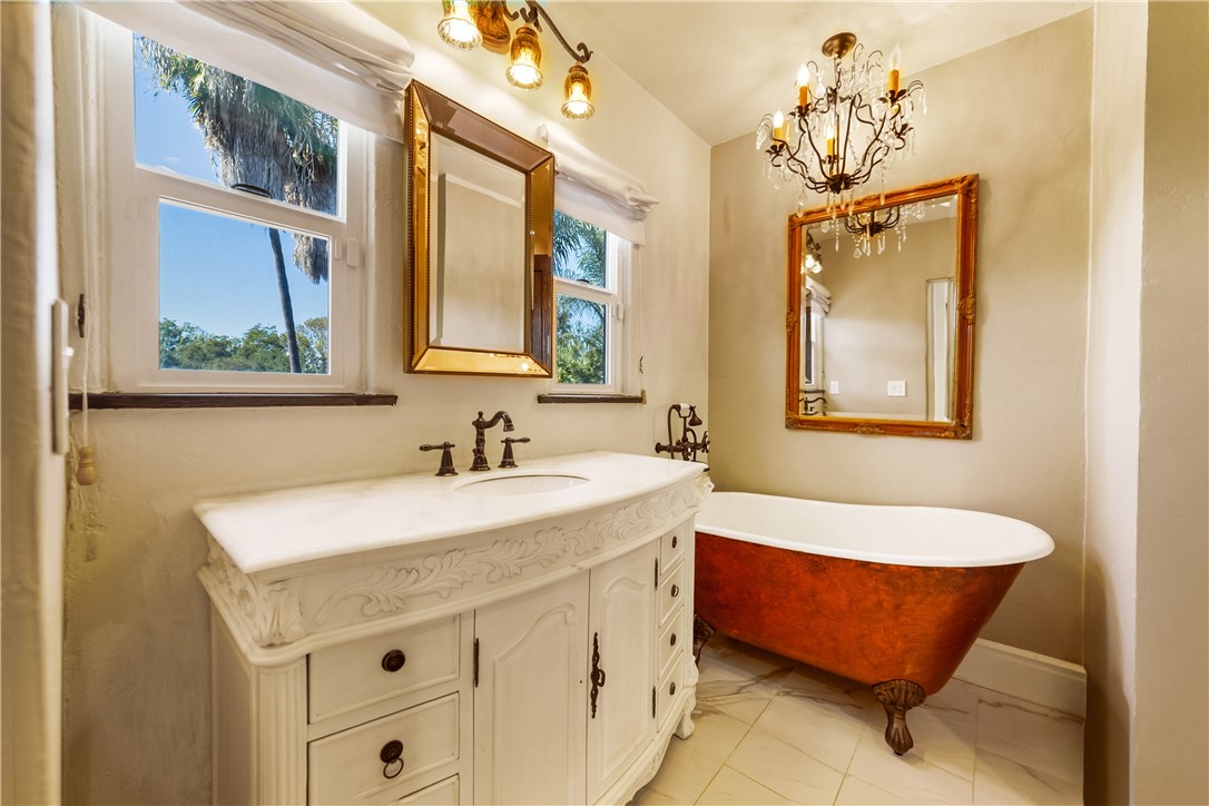 1955 Friendly Drive Vista, CA 92084 - Photo 25 of 75